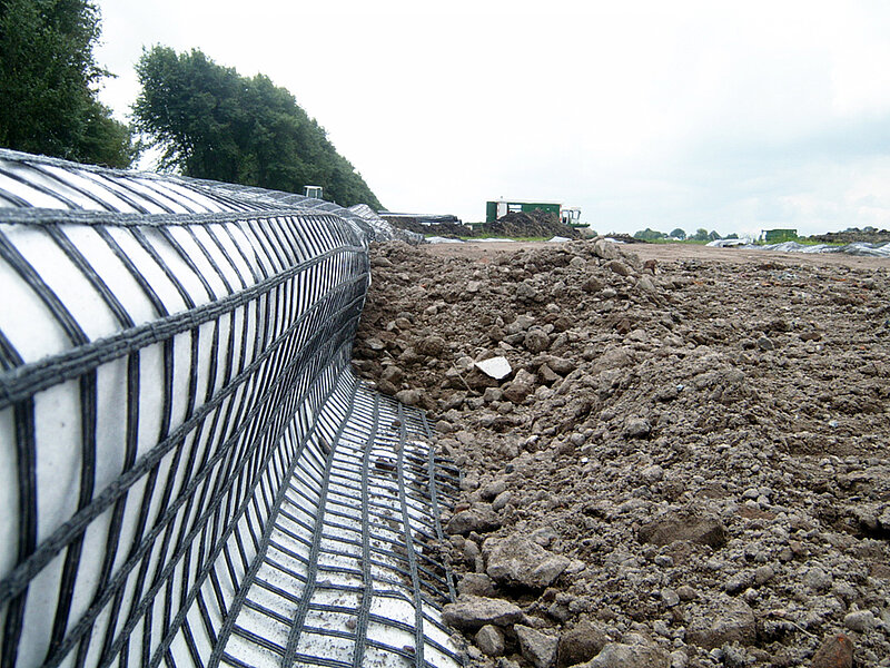 道路施工软路基荷载支撑土工格栅复合土工布土工复合材料